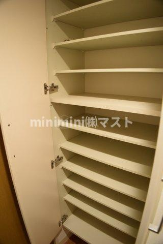 コーポＹＡＨＡＴＡナンバ元町の収納