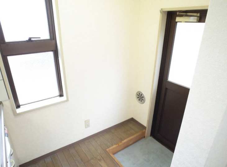 ドゥエルイーストの玄関|オンライン対能応可！