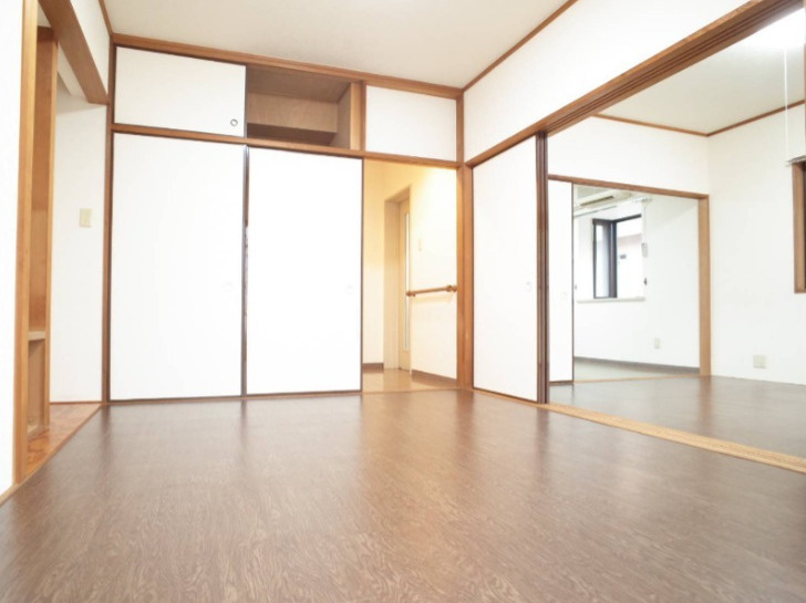 ドゥエルイーストの居間・リビング|水曜日、営業時間外もご相談ください！