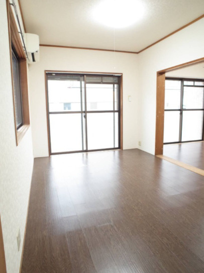 ドゥエルイーストの洋室|詳細、ご不明点等、お気軽にご連絡ください！