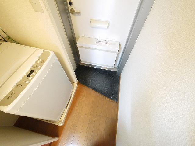 レオパレス八条の玄関|玄関です