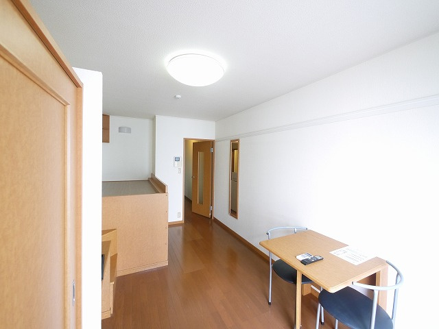 レオパレス八条の居間・リビング|リビングです