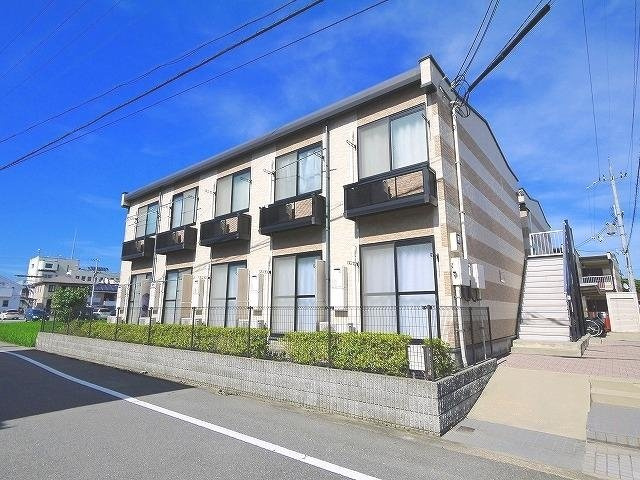 レオパレス八条の外観|キレイな外観です。