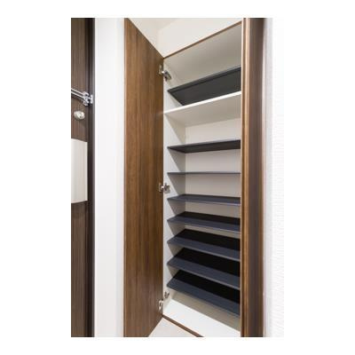 ソナーレ横浜の玄関|シューズボックスで玄関すっきり♪