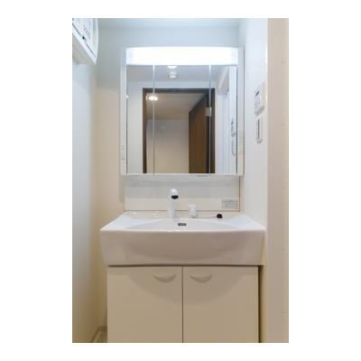 ソナーレ横浜の独立洗面台|人気の独立洗面台♪