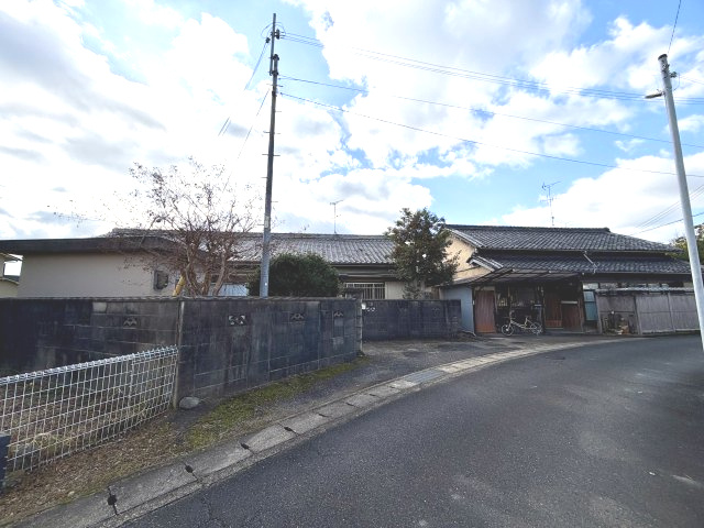 磯城郡川西町梅戸（公簿３４８坪）の前面道路含む現地写真|前面道路含む現地写真です