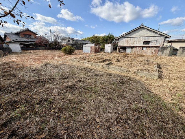 磯城郡川西町梅戸（公簿３４８坪）の外観|広々とした庭部分