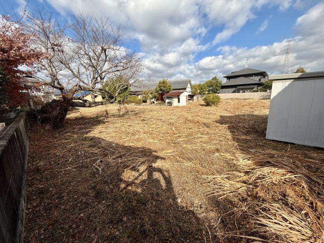 磯城郡川西町梅戸（公簿３４８坪）の外観|広々とした庭部分
