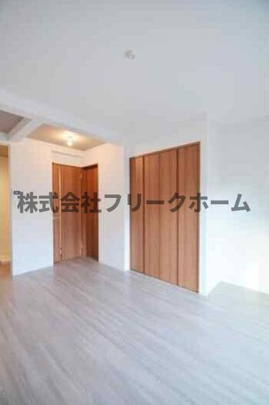 三鷹市井の頭４丁目のアパートの寝室