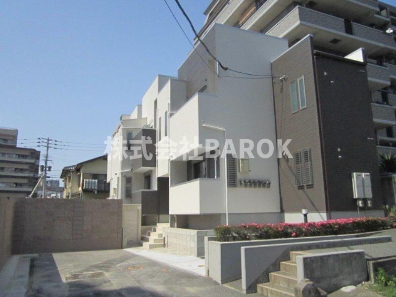 福岡市中央区地行２丁目のアパートの外観