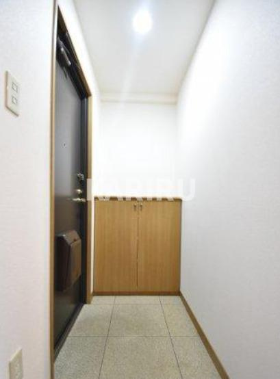 MICハイツ都島の玄関