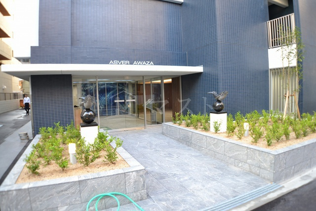 アスヴェル阿波座ブルーアースのエントランス