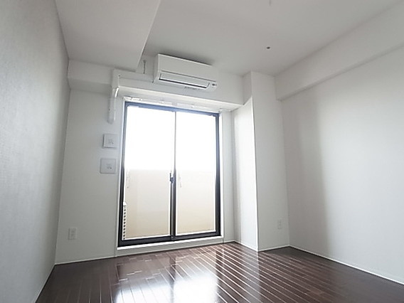 レジュールアッシュ神戸元町の居間・リビング