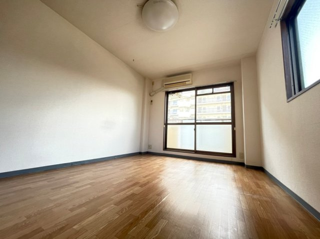 ハートピア甲南山手の居間・リビング