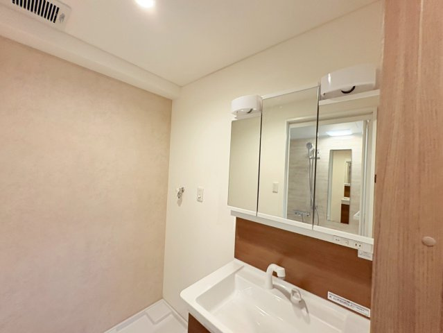 ロイヤルメゾン岡本のその他