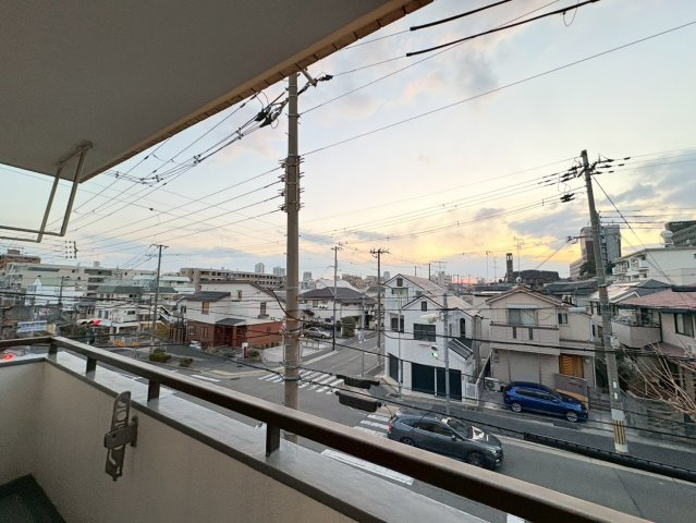 ロイヤルメゾン岡本の展望