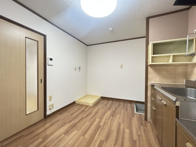 岡ハウスの居間・リビング