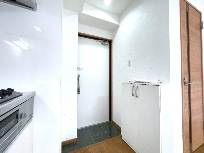 中天マンションの玄関