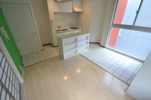 エルトスト神戸の居間・リビング