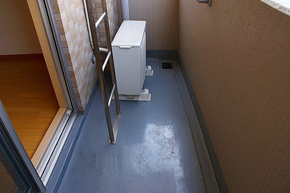 アスヴェル神戸元町のバルコニー