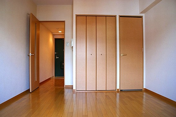 アスヴェル神戸元町の居間・リビング