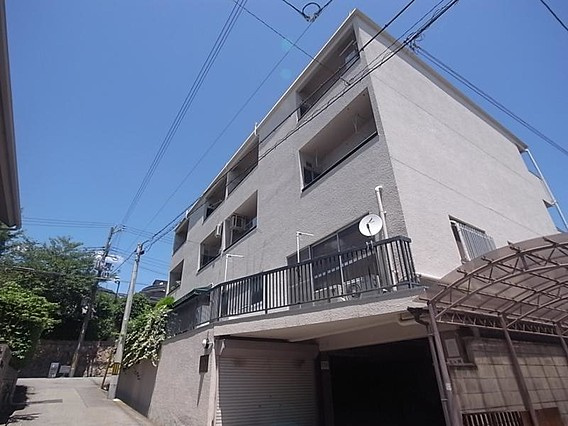 六甲グリーンハイツの外観