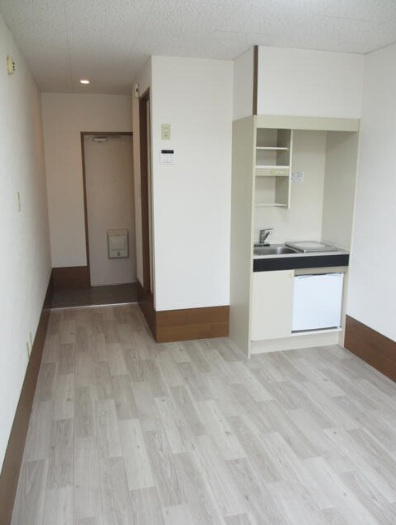 チコレジデンスの居間・リビング