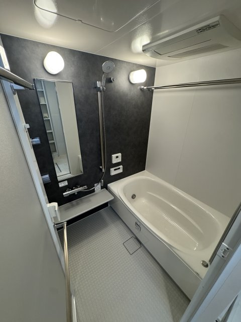 NISHINOMIYA・FRONTの浴室