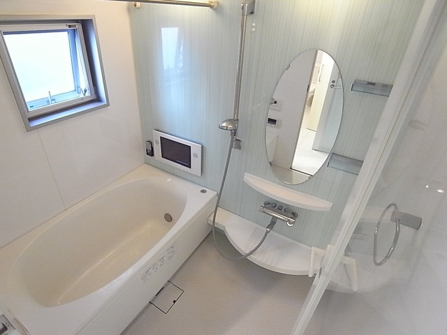 POCO A POCO三宮ハイタワーの浴室