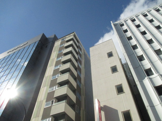 POCO A POCO三宮ハイタワーの外観