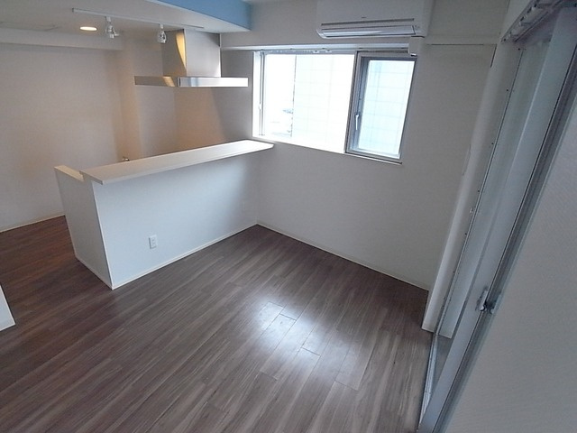 POCO A POCO三宮ハイタワーの居間・リビング