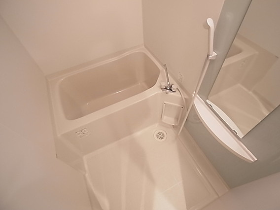 エヴァステージ神戸六甲の浴室