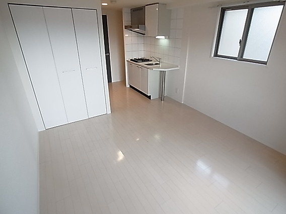 エヴァステージ神戸六甲の洋室