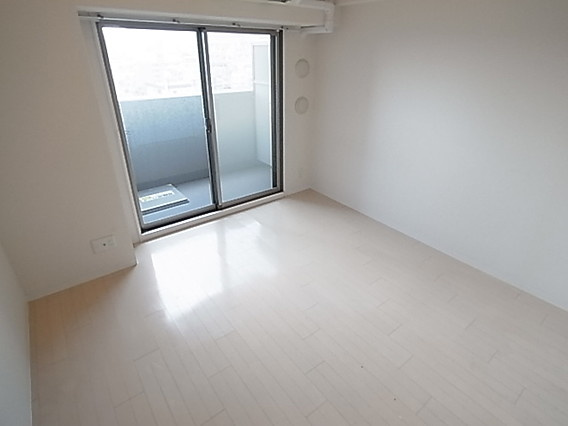 エヴァステージ神戸六甲のエントランス