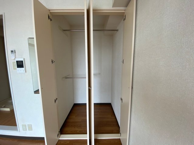 サンクラッソ阪急六甲駅前EASTの収納