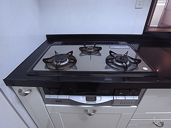 エステムプラザ神戸元町海岸通のキッチン