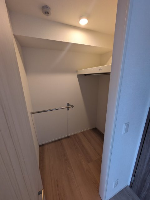 エレナ本山の収納