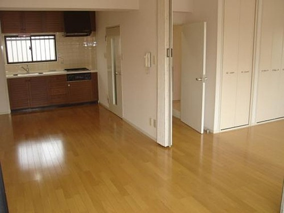 ワコーレ甲南の居間・リビング