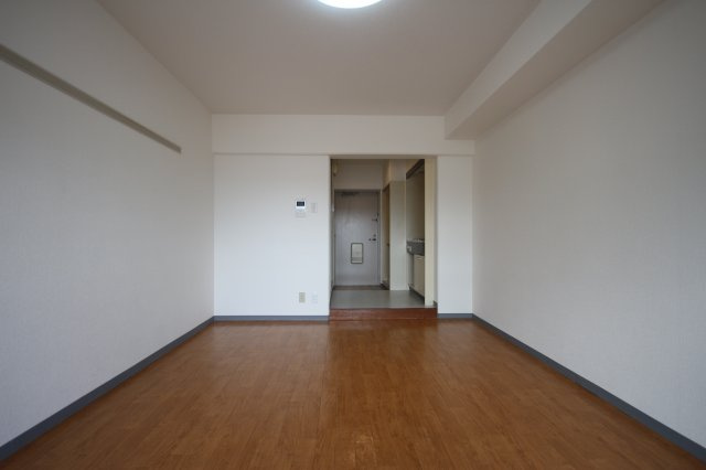 ジョイフル東灘２の居間・リビング