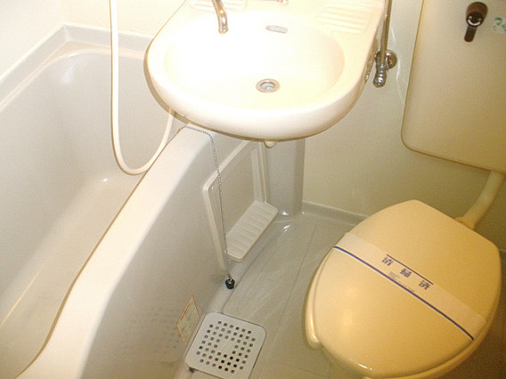 ユニテック六甲の浴室