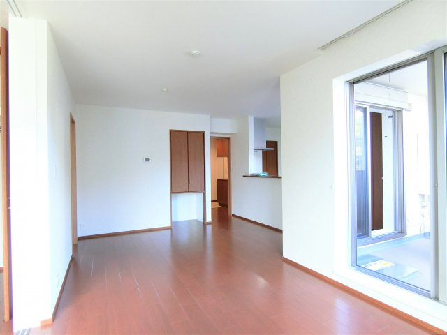 グランエイト甲子園戸崎の居間・リビング