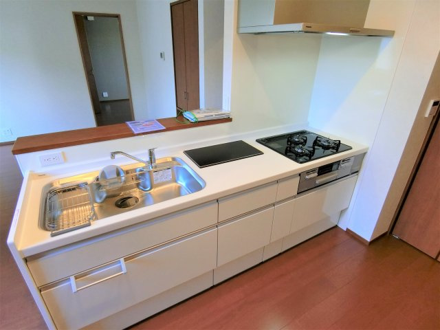 グランエイト甲子園戸崎のキッチン