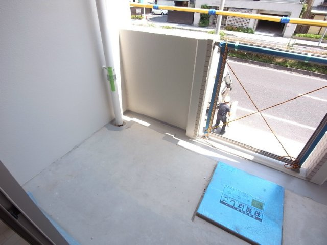 シルエラ甲南山手のバルコニー