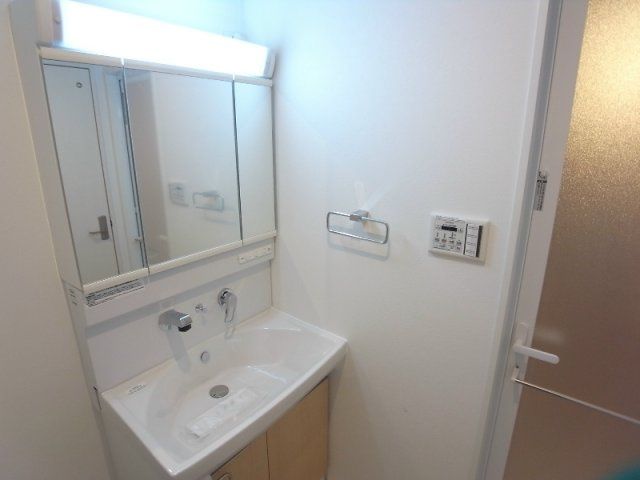 シルエラ甲南山手の洗面所