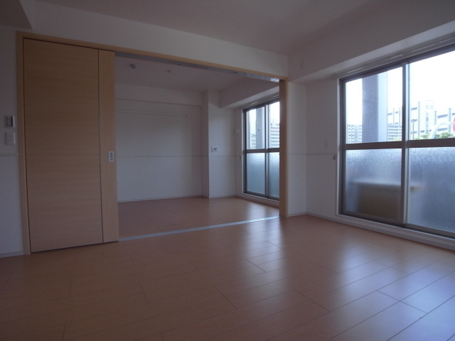 エアリーヒルズ芦屋の居間・リビング