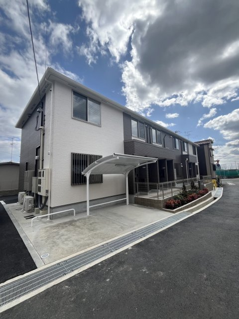 アルバ西岡本の外観