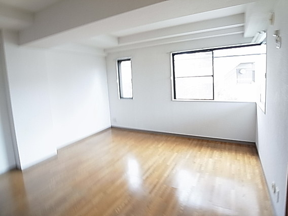 ハイム篠の洋室