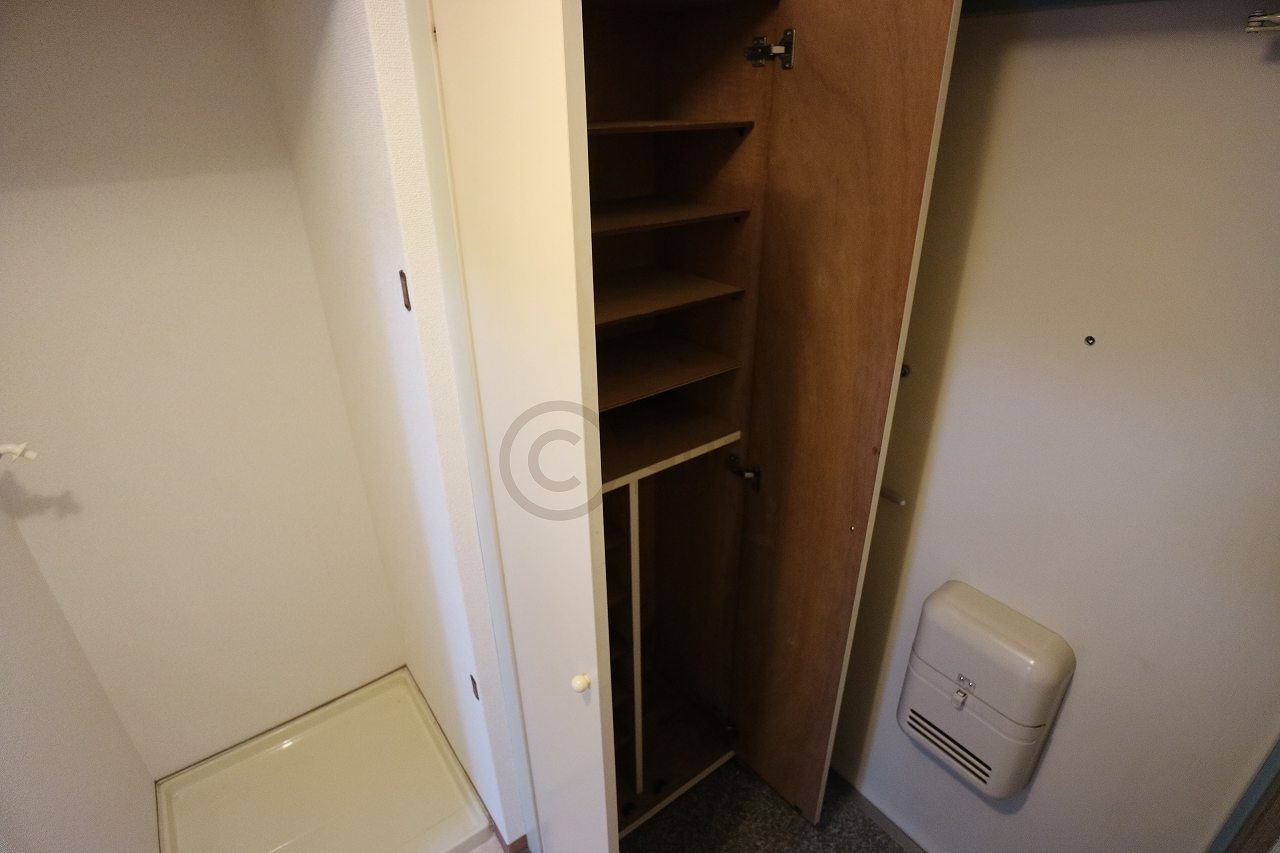 シャトラン弓木Ⅲ番館の収納