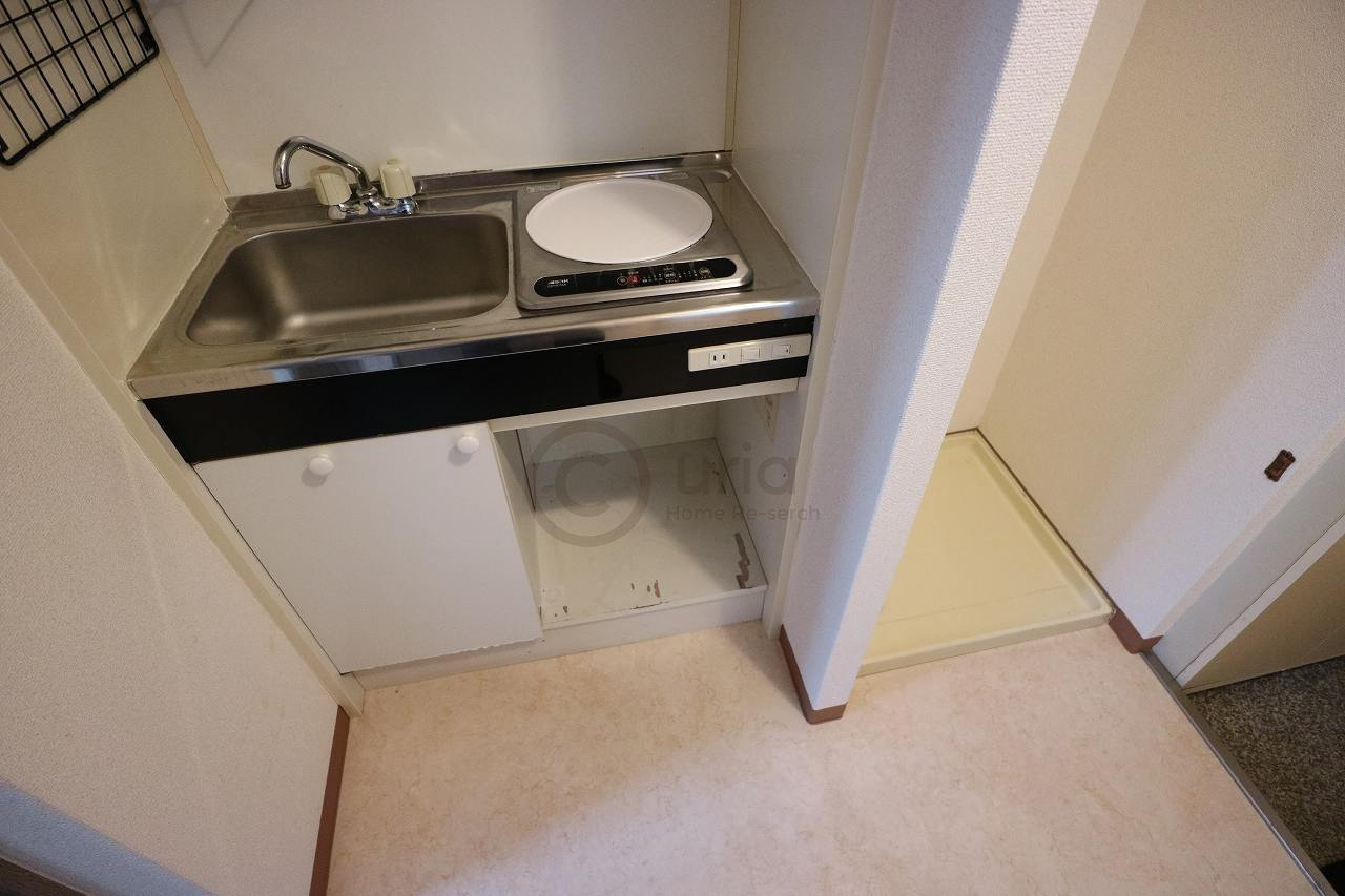 シャトラン弓木Ⅲ番館のキッチン