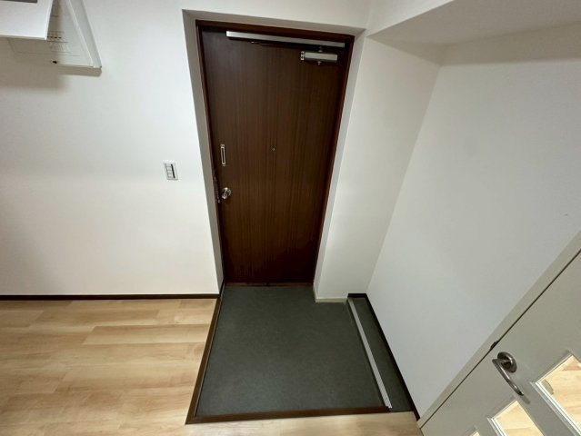 セリーヌ本山の玄関